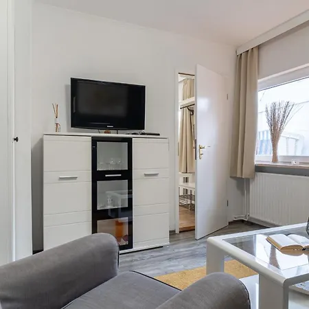 Apartment Leona Haus Laffina