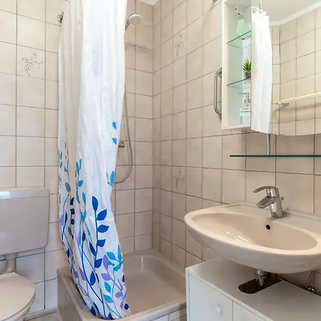 Leona Haus Laffina Διαμέρισμα Büsum